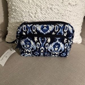 Vera Bradley Makeup Bag